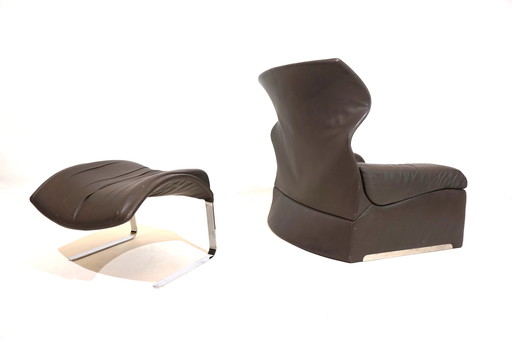 Saporiti Vela Alta leather armchair with ottoman by Giovanni Offredi