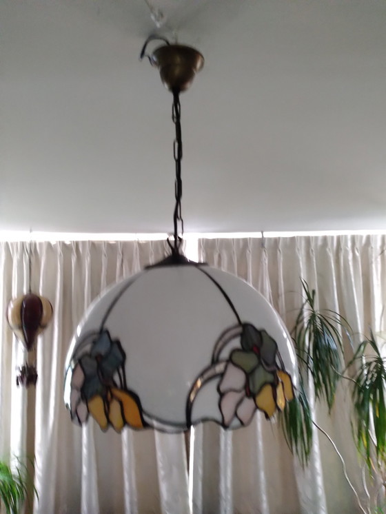 Image 1 of Tiffany style hanging lamp