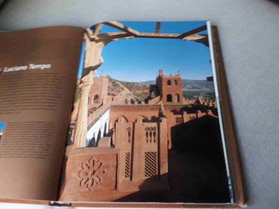 Image 1 of Moroccan Interiors/Moroccan Interiors, Lisa Lovatt-Smith