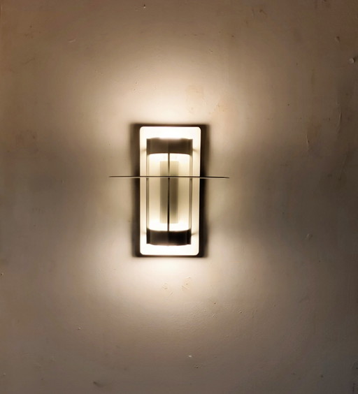 Louis Poulsen Saturn wall lamp