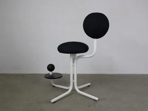 Globe Two high ergonomic chair design Peter Opstvik