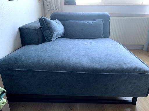 Goossens Chaise Longue Blue Suede