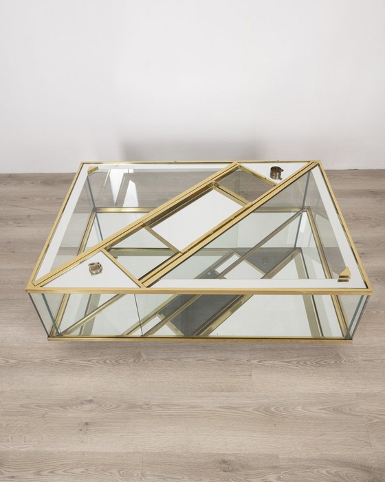 Image 1 of Tavolino da caffè vintage anni '60 in ottone dorato e cristallo, design italiano 