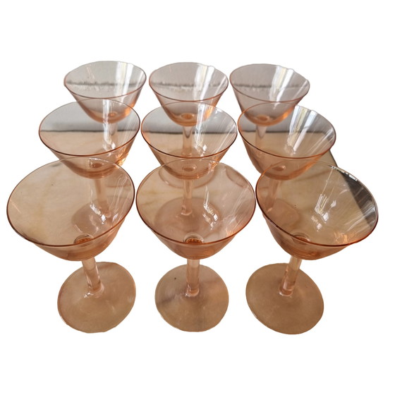 Image 1 of Verres à liqueur roses vintage français