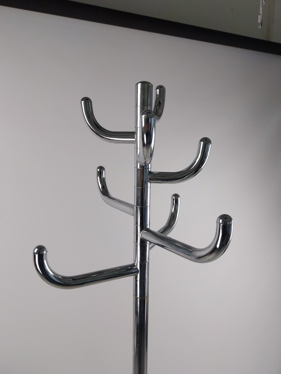 Image 1 of 1 x 1970's tube frame chrome steel standing coat rack. With 8 hooks.