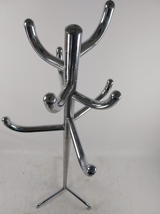 Image 1 of 1 x 1970's tube frame chrome steel standing coat rack. With 8 hooks.