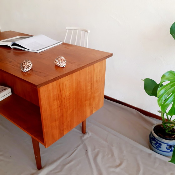 Image 1 of Bureau vintage