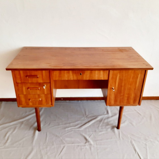 Image 1 of Bureau vintage