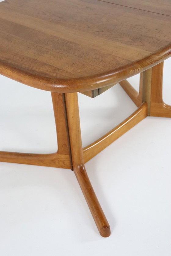 Image 1 of Dyrlund Extendable Oval Dining Table 'Purling' Vintage