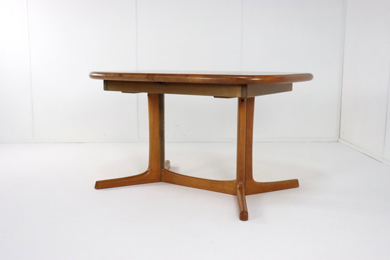 Image 1 of Dyrlund Extendable Oval Dining Table 'Purling' Vintage