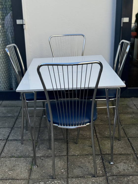 Image 1 of Table Fritz Hansen et 4x Chaises de salle à manger Nowy Styl