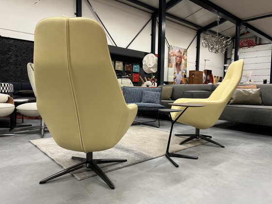 Image 1 of 2 Pode Spot Two Swivel armchairs Ceras Marl leather