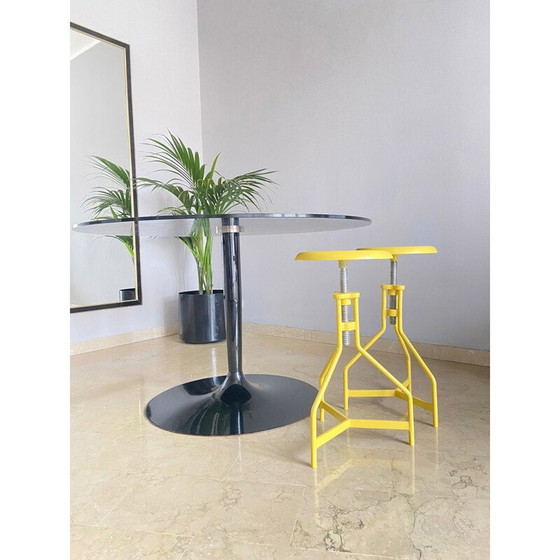 Image 1 of Pair of vintage stools in yellow lacquered metal, Italy 1970