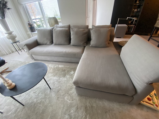 Minotti Collar Sofa, Minotti Kirk Jut Out Side-Table