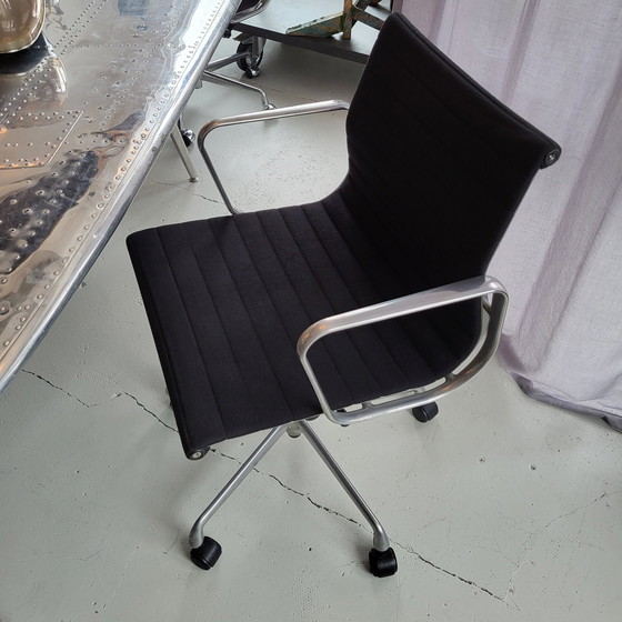 Image 1 of Vitra EA117 Office Chair