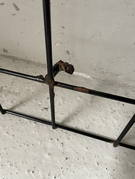 Image 1 of Armadio vintage di design Karl Fichtel realizzato in filo di acciaio rivestito.