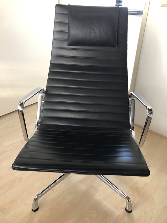 Image 1 of Vitra Armchair Ea124