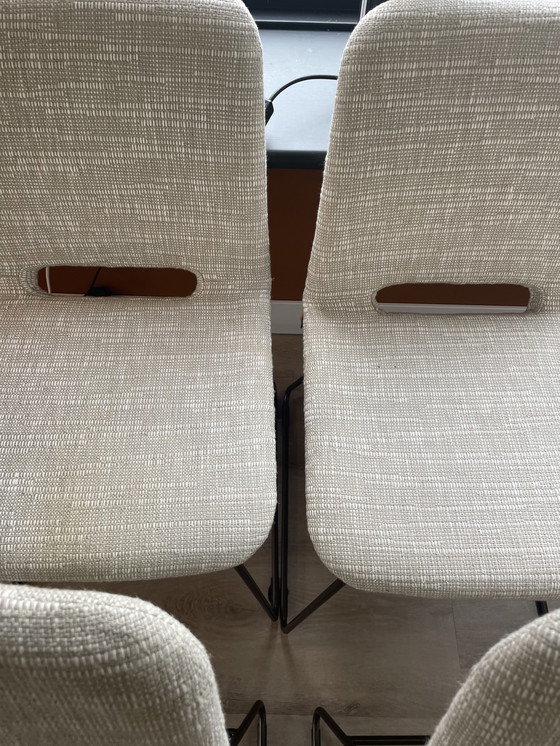 Image 1 of 8x Mobitec Pamp chairs