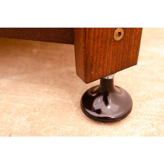 Image 1 of Tavolino laterale vintage in mogano con rotelle, Cecoslovacchia 1980