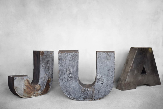 Image 1 of Lettera A in metallo polacco industriale vintage, anni '50