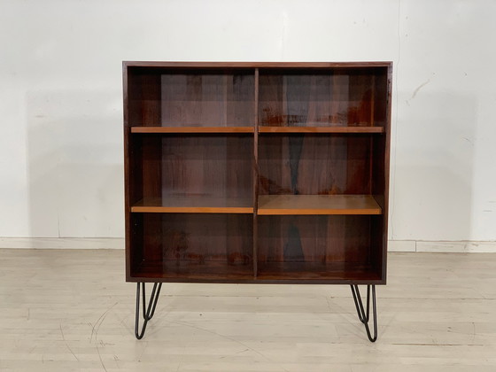 Image 1 of Cassettiera con ripiano in palissandro vintage