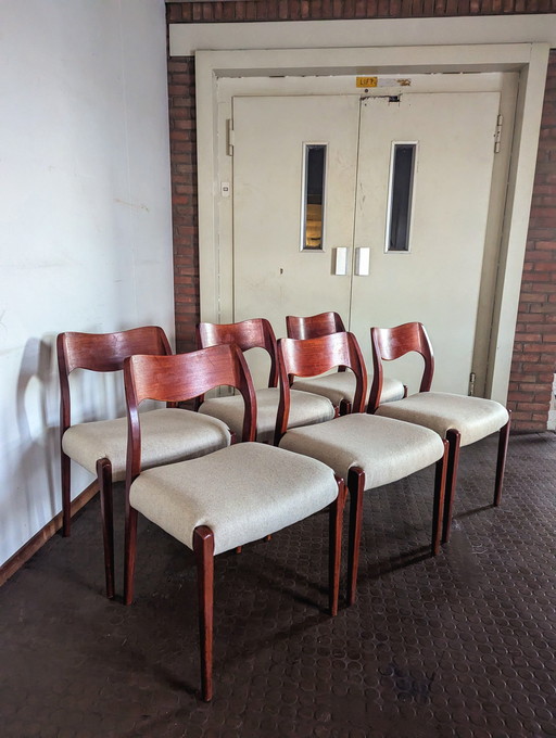 6X N.O. Møller Chairs, Model No. 71