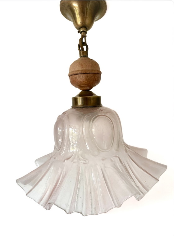 Image 1 of Lampe suspendue vintage en verre cuivré