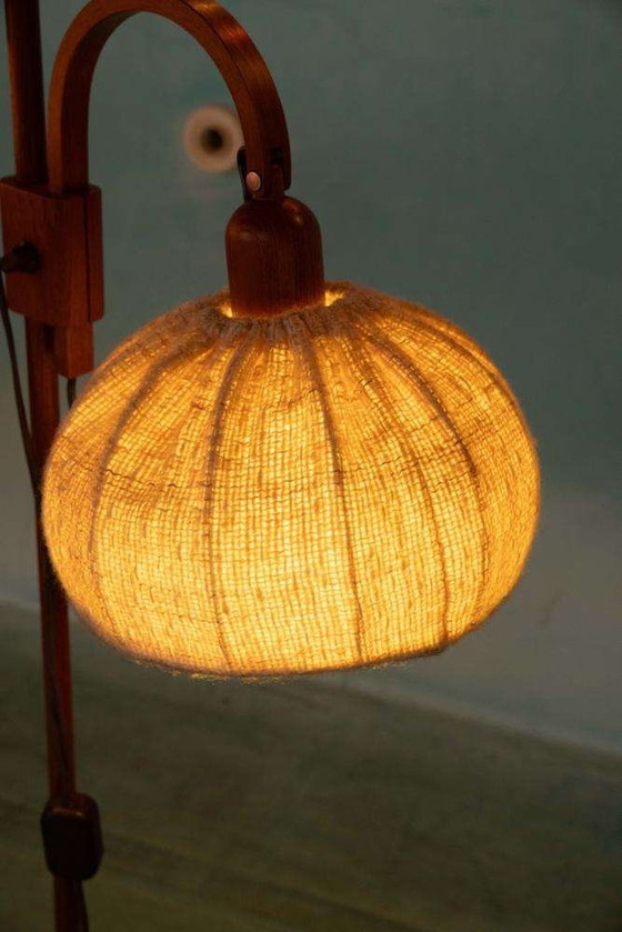 Image 1 of Lampada da terra Japandi Domus Danimarca, lampada ad arco vintage in teak