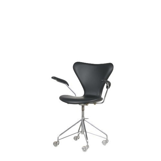 Image 1 of 1950s "3217" Swivel desk chair by Arne Jacobsen for Fritz Hansen, Denmark