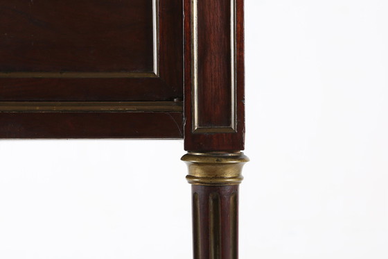 Image 1 of Comodino vintage in stile Impero francese in legno con piano in marmo, anni '50