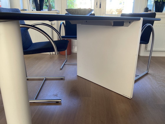 Image 1 of Castelijn kite table +4x dining chair