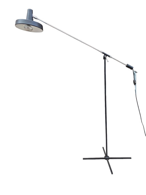 Boulanger SA angling lamp