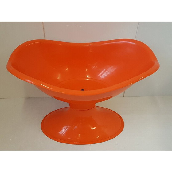 Image 1 of Culla vintage in plastica arancione