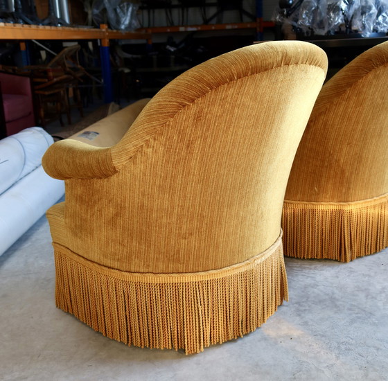 Image 1 of duo fauteuils crapaud jaunes