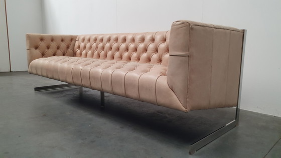Image 1 of canapé chesterfield vintage design cuir beige camel modèle cube