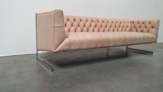 Image 1 of canapé chesterfield vintage design cuir beige camel modèle cube