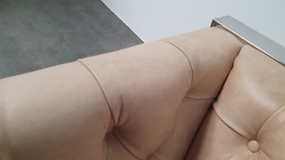 Image 1 of canapé chesterfield vintage design cuir beige camel modèle cube
