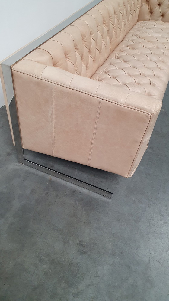 Image 1 of canapé chesterfield vintage design cuir beige camel modèle cube