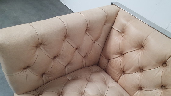Image 1 of canapé chesterfield vintage design cuir beige camel modèle cube