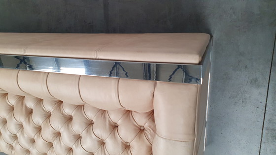 Image 1 of canapé chesterfield vintage design cuir beige camel modèle cube