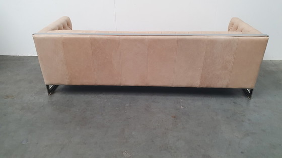 Image 1 of canapé chesterfield vintage design cuir beige camel modèle cube