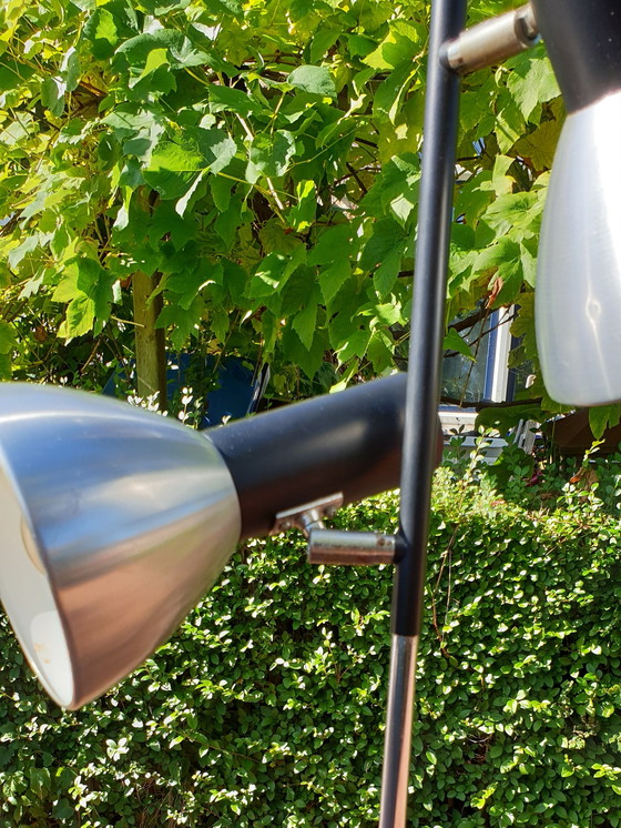 Image 1 of Lampadaire vintage noir argenté