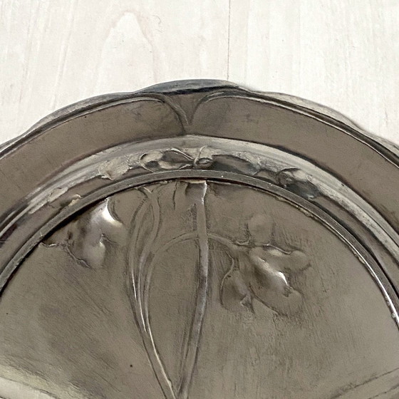 Image 1 of Art Nouveau 1900 Pewter Plate