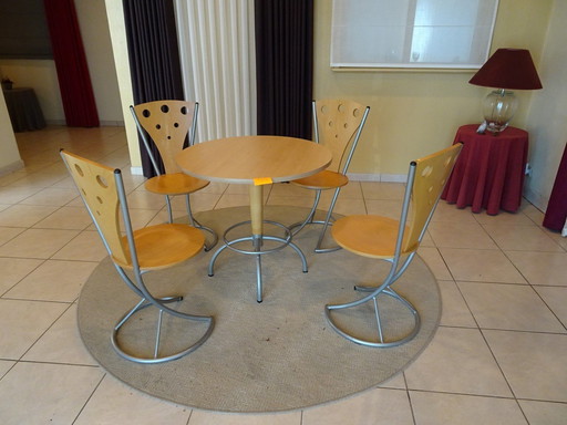 Vintage Table With 4 Chairs In New Condition!