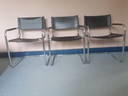 3x Chaise vintage à structure tubulaire