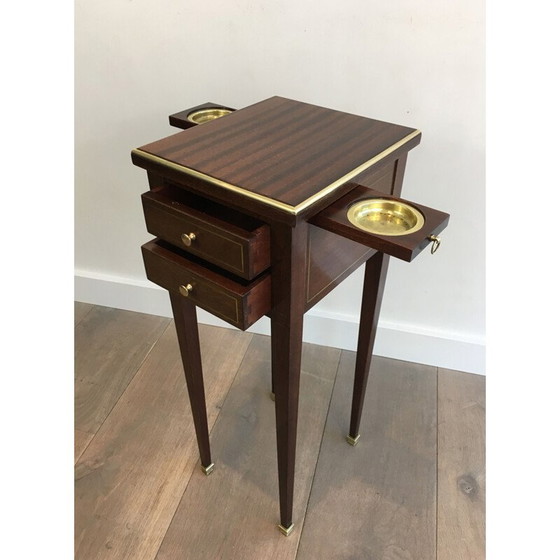 Image 1 of Tavolo neoclassico vintage in mogano e ottone con cassetti e cassetti estraibili che rivelano 2 posacenere, 1940