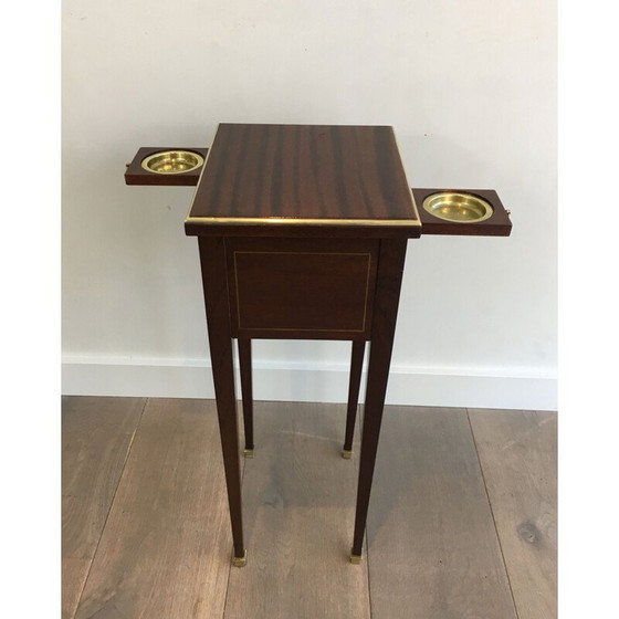 Image 1 of Tavolo neoclassico vintage in mogano e ottone con cassetti e cassetti estraibili che rivelano 2 posacenere, 1940