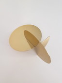 Scultura architettonica in metallo color oro