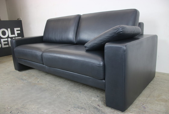 Image 1 of Divano a tre posti Rolf Benz Ego in pelle blu scuro con strisce cromate