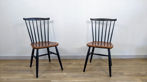 Pair Of Scandinavian Chairs By Ilmari Tapiovaara